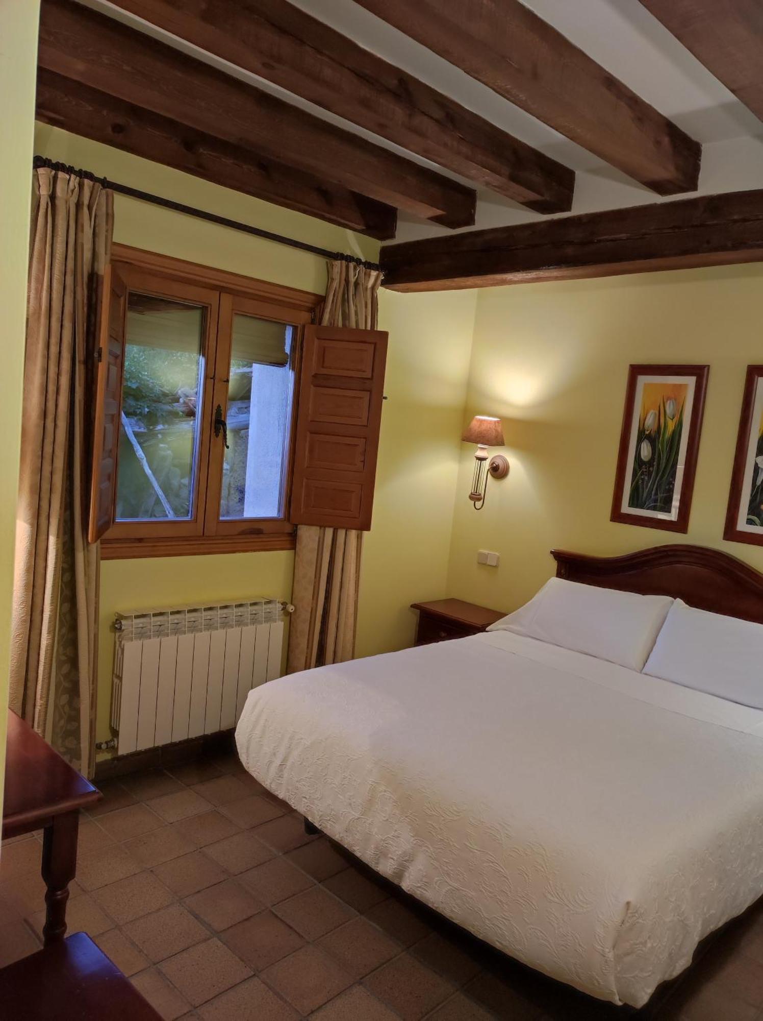Hostal Posada La Panadera سيبولْفيذا المظهر الخارجي الصورة